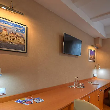 Anna Hotel 4*