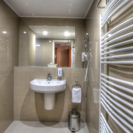 Hotel Anna 4*